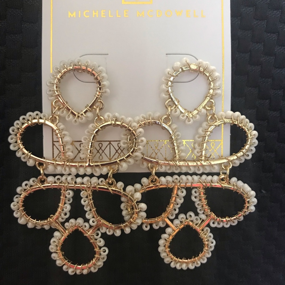 Capella White Earrings